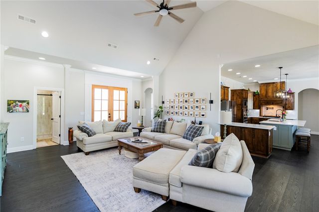 426 Eagle Ridge Drive, Farmington, AR 72730