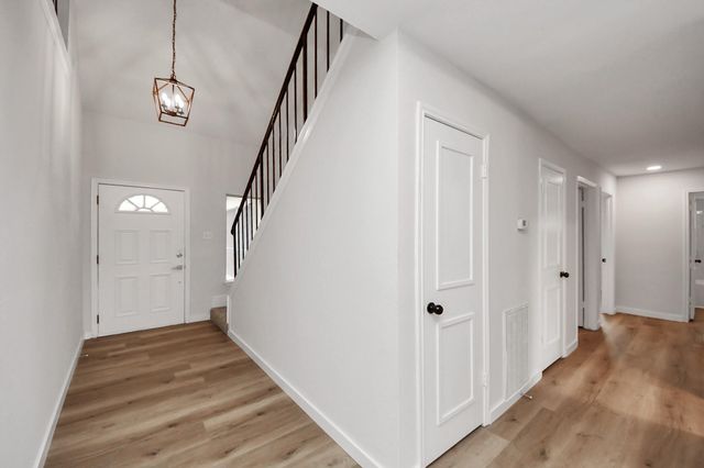 718 Land Grant Drive, Richmond, TX 77406