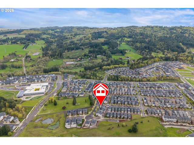 7438 Nw LAUREN Ave, Portland, OR 97229