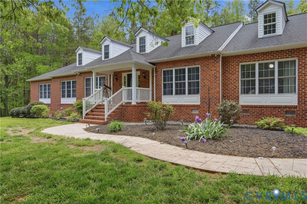 13236 Lea Anna Ln, Hanover, VA 23102