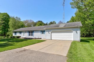 52300 County Road 687, Hartford Twp, MI 49057