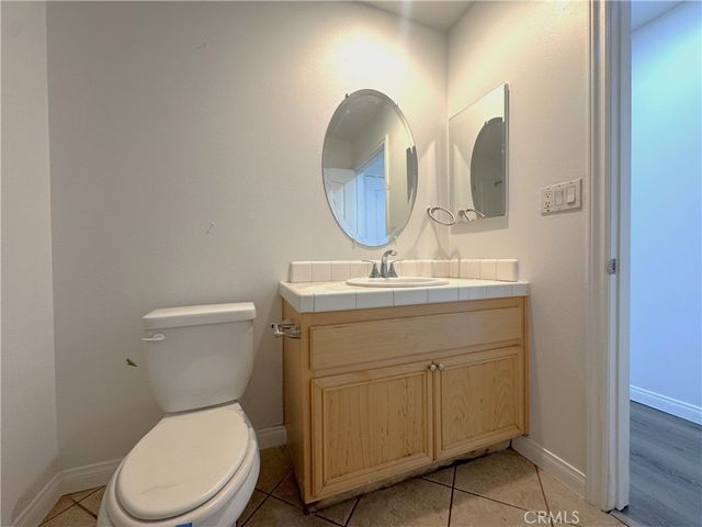 8240 Chamberlain Lane, Reseda, CA 91335