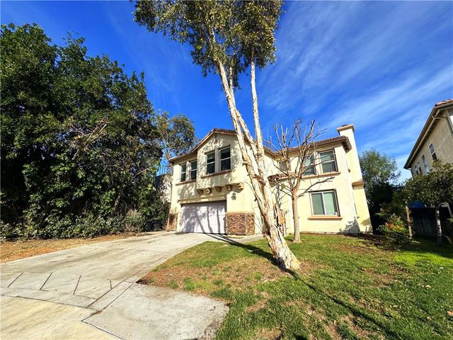 8240 Chamberlain Lane, Reseda, CA 91335