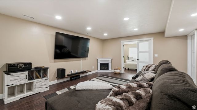 15163 S SKYFALL DR, Bluffdale, UT 84065