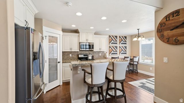 15163 S SKYFALL DR, Bluffdale, UT 84065
