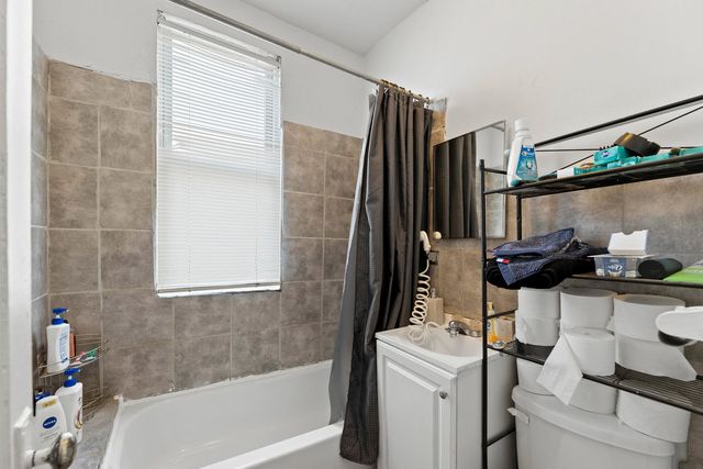 3442 W 66th Street, Chicago, IL 60629