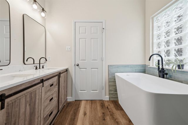 1015 Peyton PL, Cedar Park, TX 78613