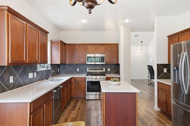 1015 Peyton PL, Cedar Park, TX 78613