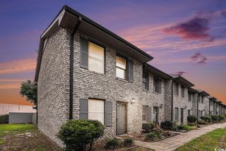 100 Ye Olde Kings Hwy Apt E, North Myrtle Beach, SC 29582