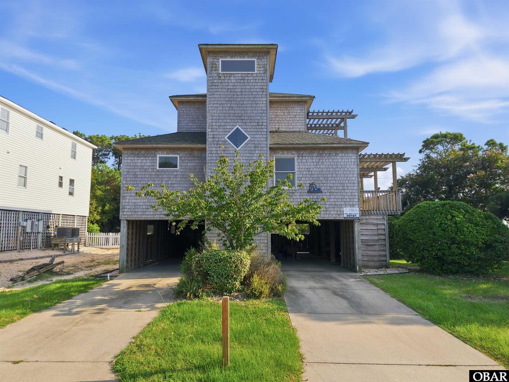 Image 1 of property listing at 101 Ocean Bay Boulevard, Duck, NC 27949