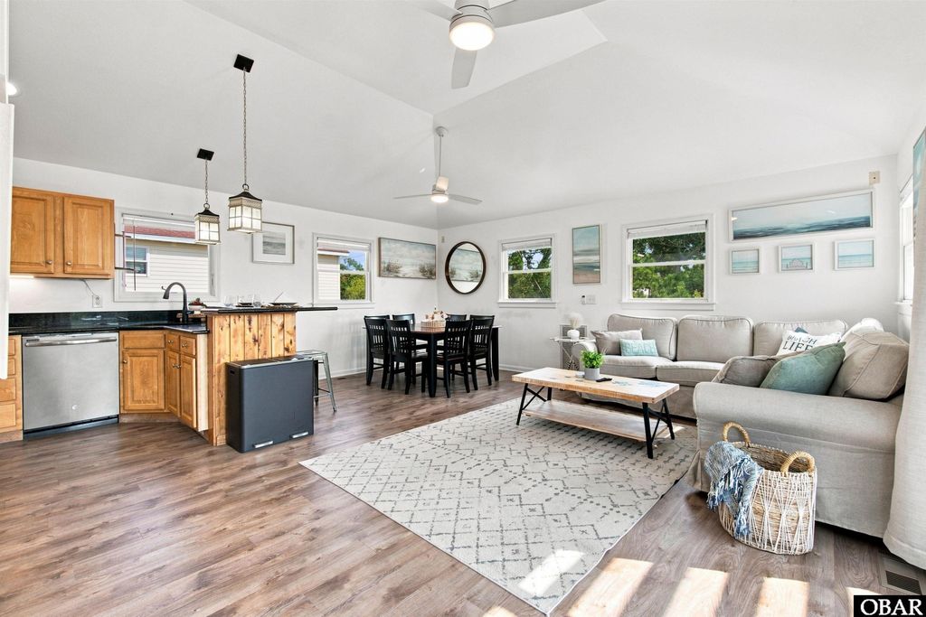 Image 17 of property listing at 101 Ocean Bay Boulevard, Duck, NC 27949