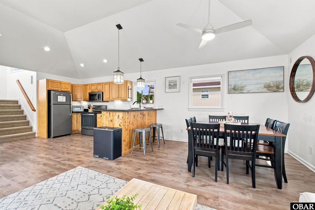Image 19 of property listing at 101 Ocean Bay Boulevard, Duck, NC 27949
