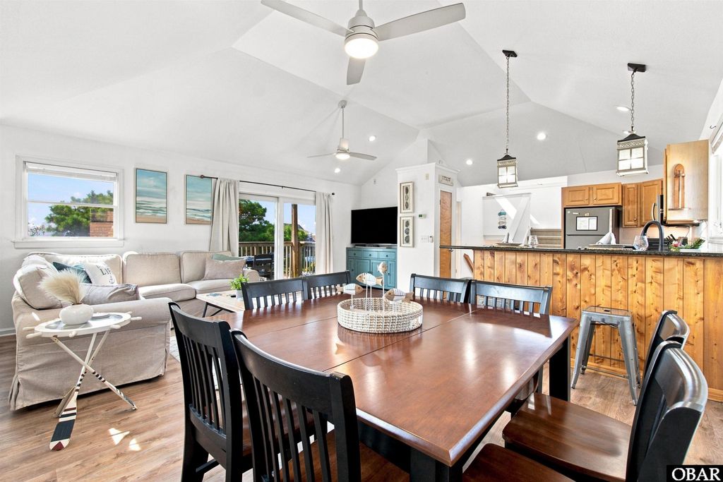 Image 20 of property listing at 101 Ocean Bay Boulevard, Duck, NC 27949