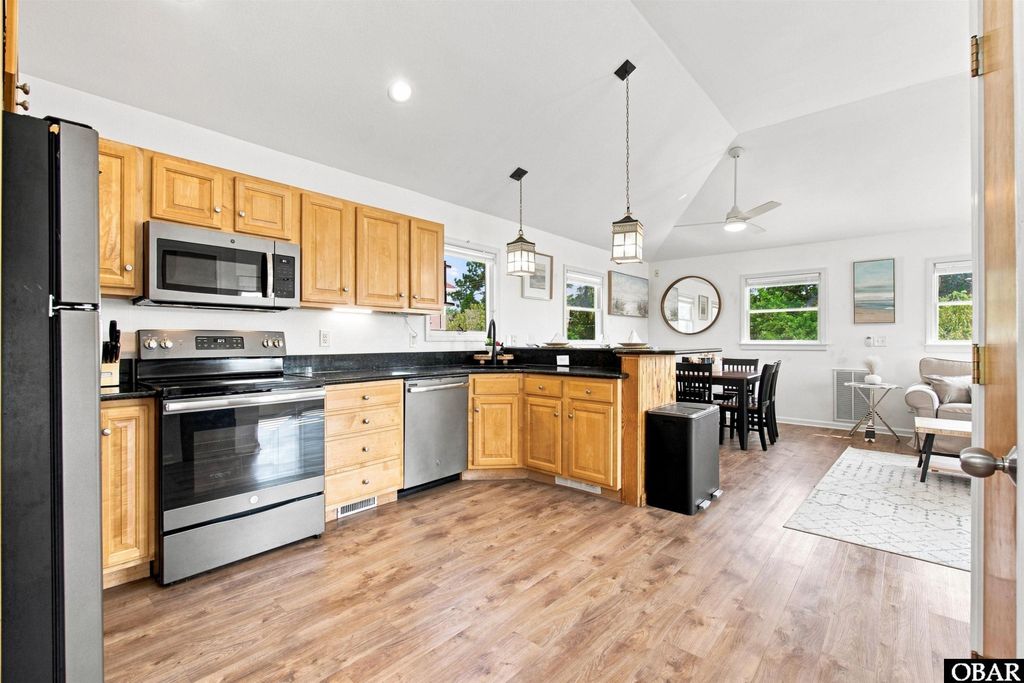 Image 23 of property listing at 101 Ocean Bay Boulevard, Duck, NC 27949