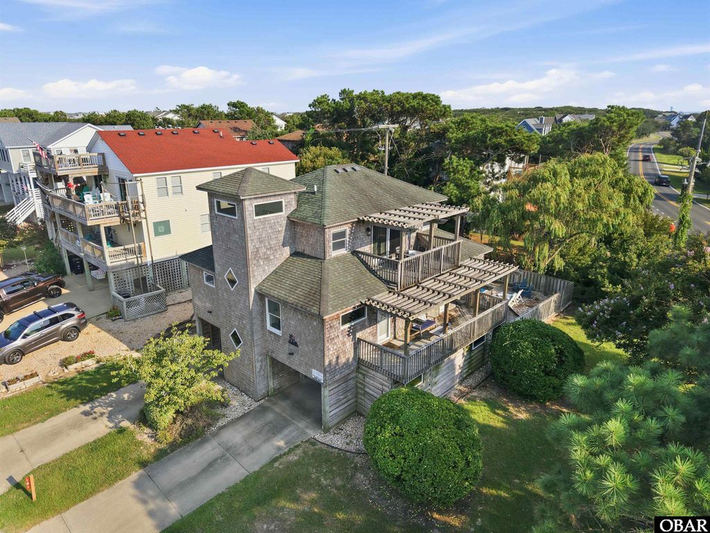 Image 5 of property listing at 101 Ocean Bay Boulevard, Duck, NC 27949