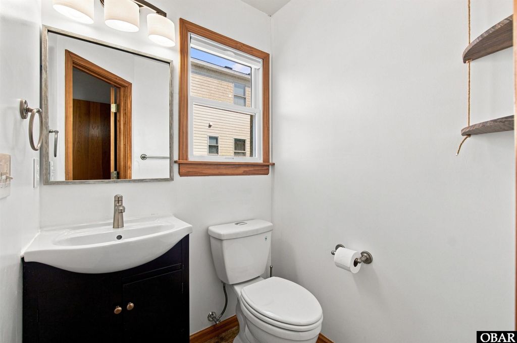 Image 41 of property listing at 101 Ocean Bay Boulevard, Duck, NC 27949