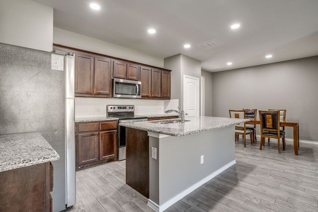 417 Milverton Drive, Fort Worth, TX 76036