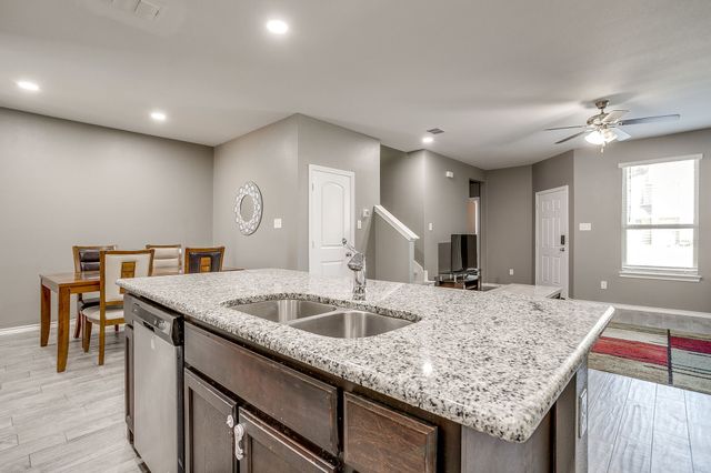 417 Milverton Drive, Fort Worth, TX 76036