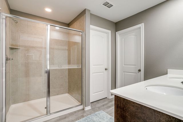 417 Milverton Drive, Fort Worth, TX 76036