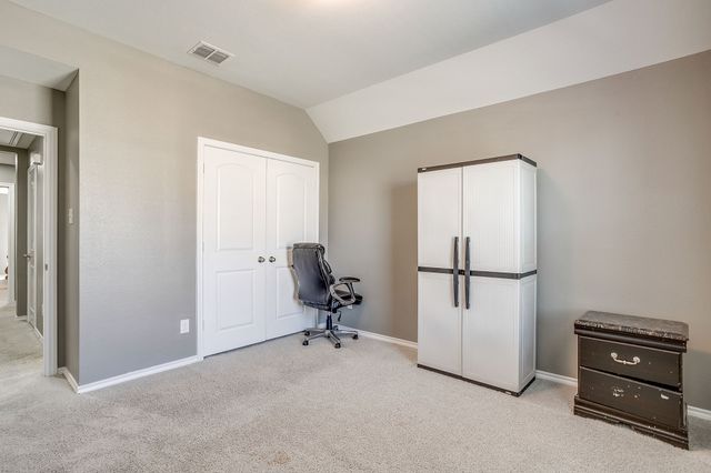 417 Milverton Drive, Fort Worth, TX 76036