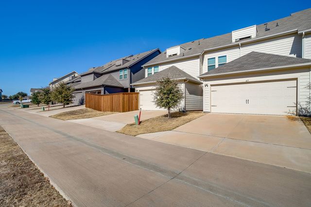 417 Milverton Drive, Fort Worth, TX 76036