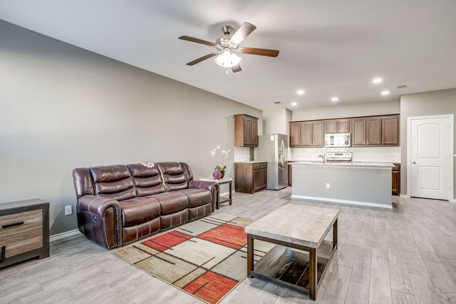 417 Milverton Drive, Fort Worth, TX 76036