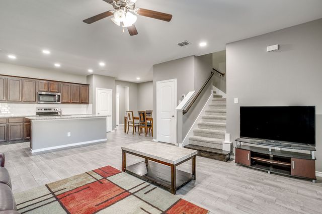 417 Milverton Drive, Fort Worth, TX 76036