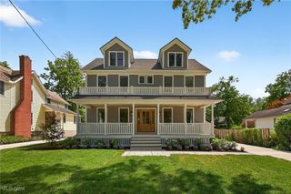 81 Hall Street, Chagrin Falls, OH 44022