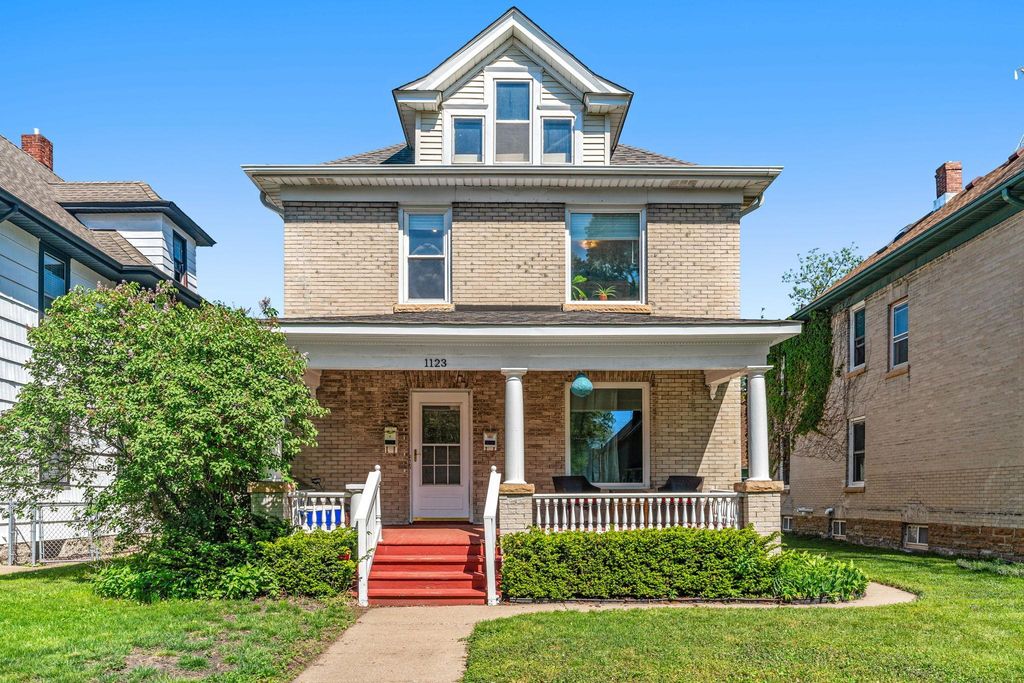 1123 5th Street NE, Minneapolis, MN 55413