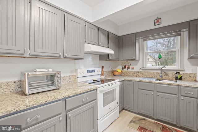 7 HAMMOND LN, Fredericksburg, VA 22407