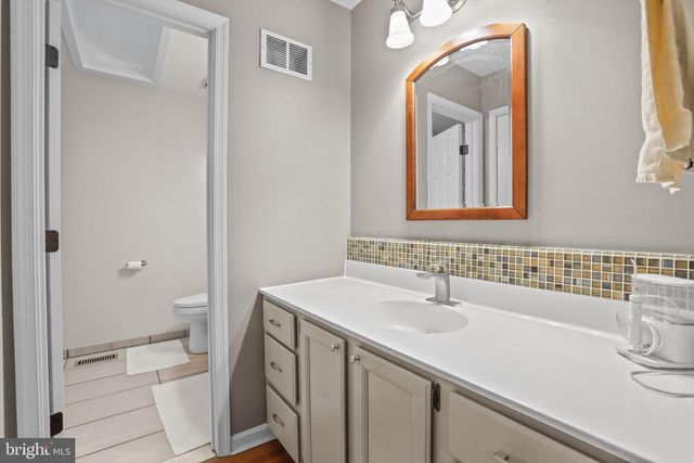 7 HAMMOND LN, Fredericksburg, VA 22407