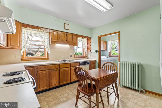 13640 VILLAGE MILL DR, Maugansville, MD 21767