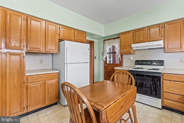 13640 VILLAGE MILL DR, Maugansville, MD 21767