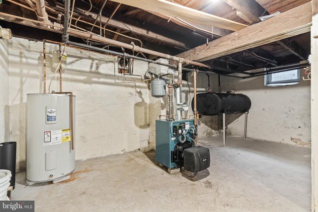 13640 VILLAGE MILL DR, Maugansville, MD 21767