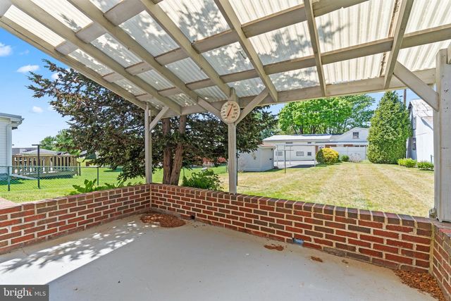 13640 VILLAGE MILL DR, Maugansville, MD 21767