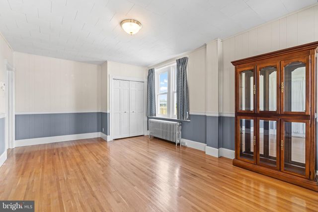 13640 VILLAGE MILL DR, Maugansville, MD 21767