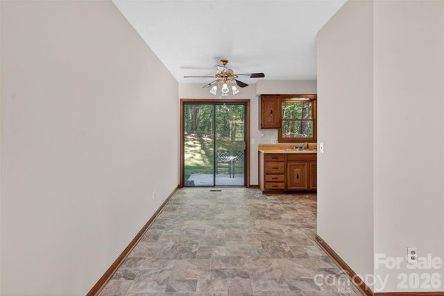 404 Ciccone Drive, Hendersonville, NC 28791