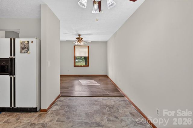 404 Ciccone Drive, Hendersonville, NC 28791