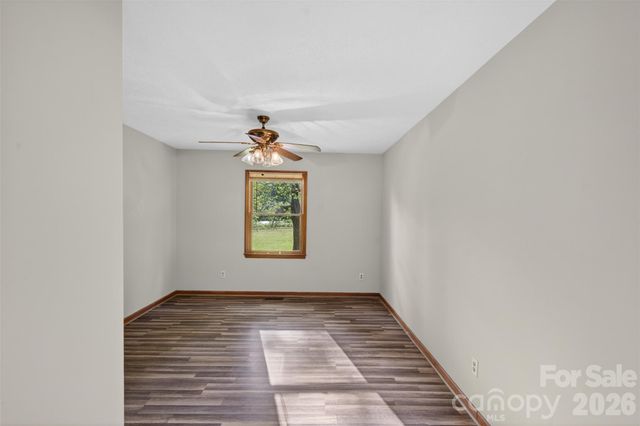 404 Ciccone Drive, Hendersonville, NC 28791