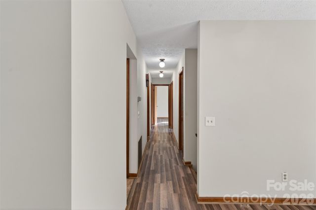 404 Ciccone Drive, Hendersonville, NC 28791