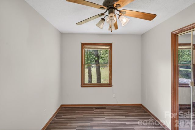 404 Ciccone Drive, Hendersonville, NC 28791
