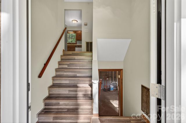404 Ciccone Drive, Hendersonville, NC 28791