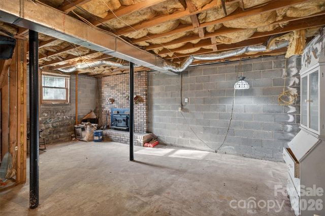 404 Ciccone Drive, Hendersonville, NC 28791