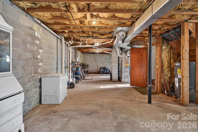 404 Ciccone Drive, Hendersonville, NC 28791