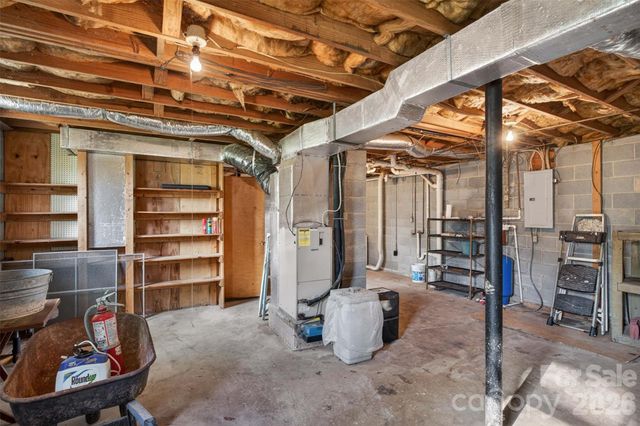 404 Ciccone Drive, Hendersonville, NC 28791