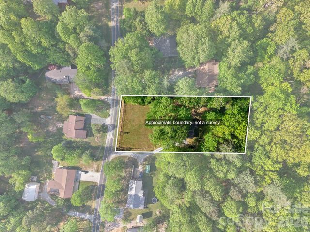 404 Ciccone Drive, Hendersonville, NC 28791