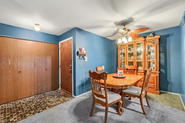 1059 Southbury Lane, Wheeling, IL 60090