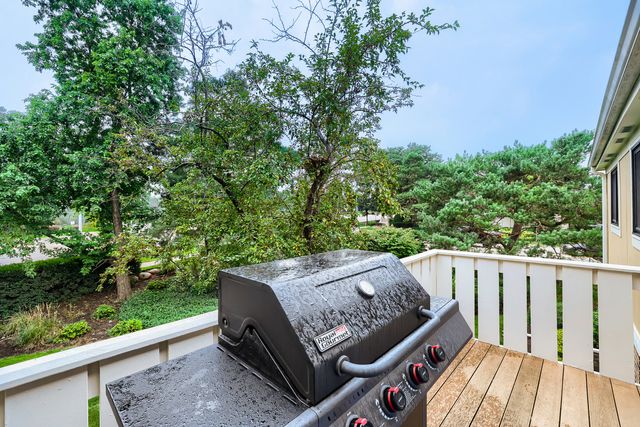 1059 Southbury Lane, Wheeling, IL 60090