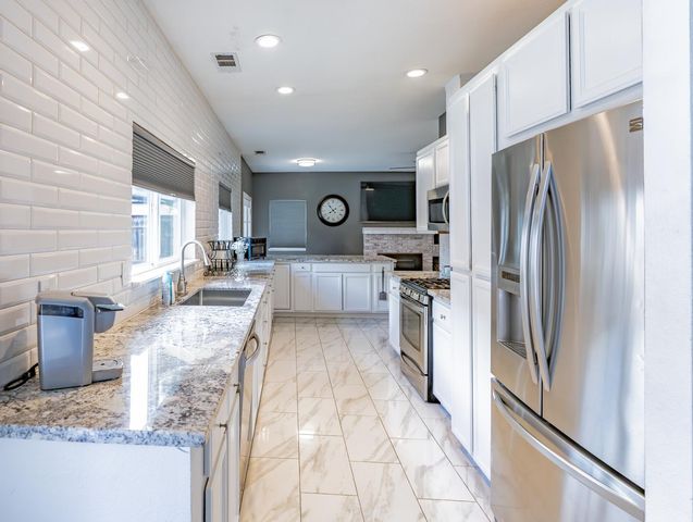 5516 Fattoria Blvd, Salida, CA 95368