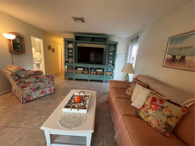 1907 CANTERBURY LANE 10, Sun City Center, FL 33573